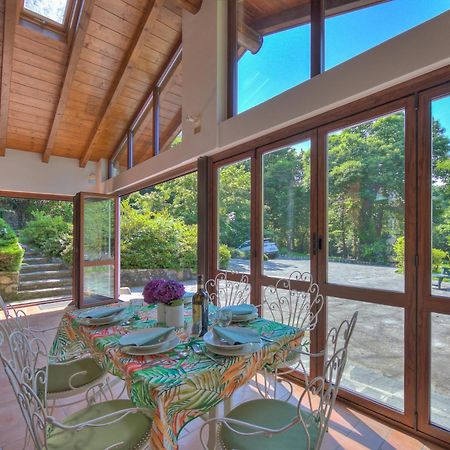 Villa Il Castagno Few Min From Beach - Happy Rentals Castelveccana Exterior foto